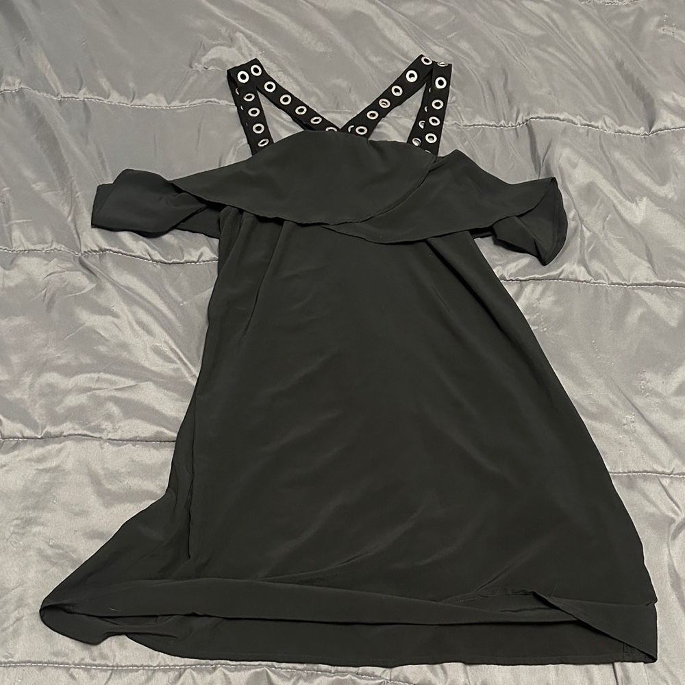Chic Black Strapless Dress with Eyelet Straps